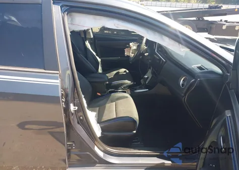 2018 Toyota Corolla Se from USA, damaged, VIN 5YFBURHEXJP752636